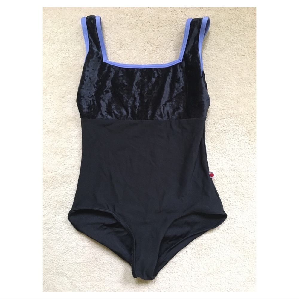 Yumiko Marieke leotard